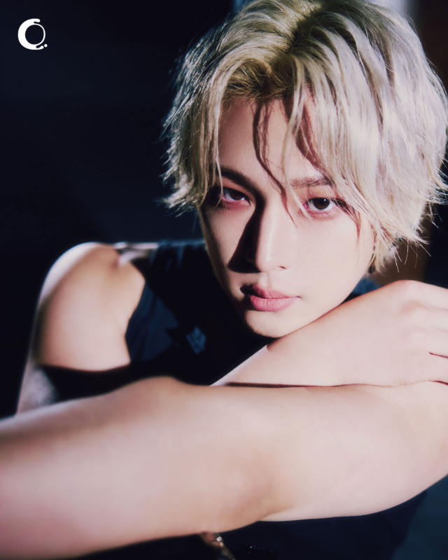 LEEDO ONEUS FIRST LIGHT : 井 Concept Photo 井 ver.