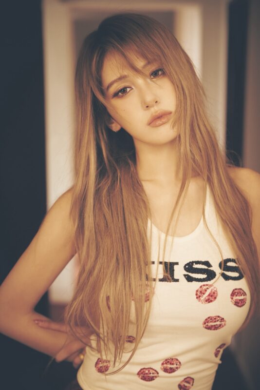 JEON SOMI I.O.I : LOOP Concept Photo