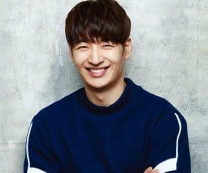 Son Hoyoung