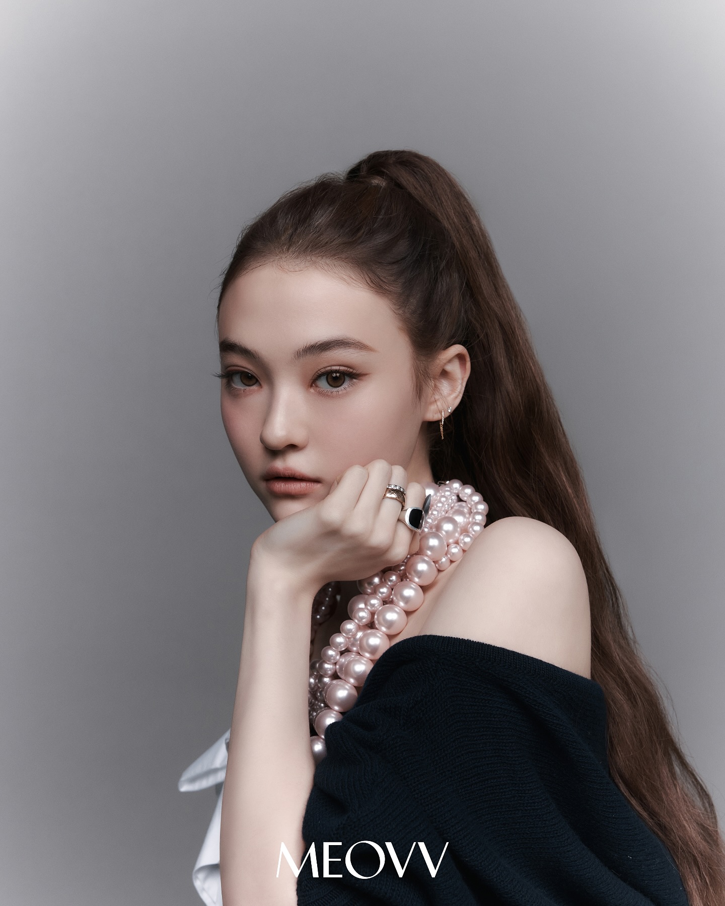Ella MEOVV