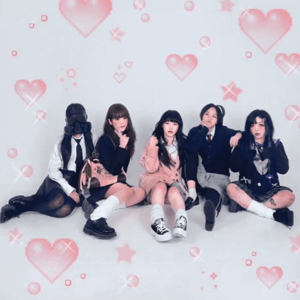 Girls2000