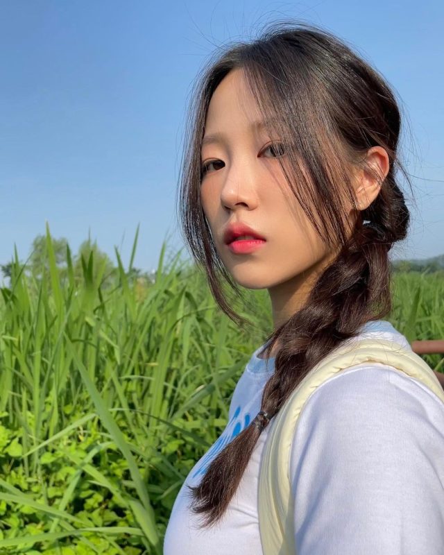 COOING Kpop singer