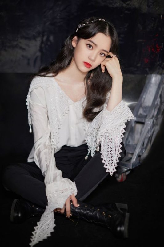 Nana Ou-Yang