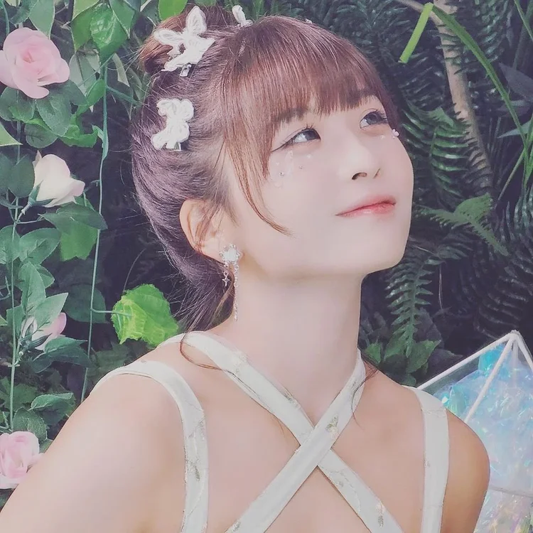 Hari_Girls_World