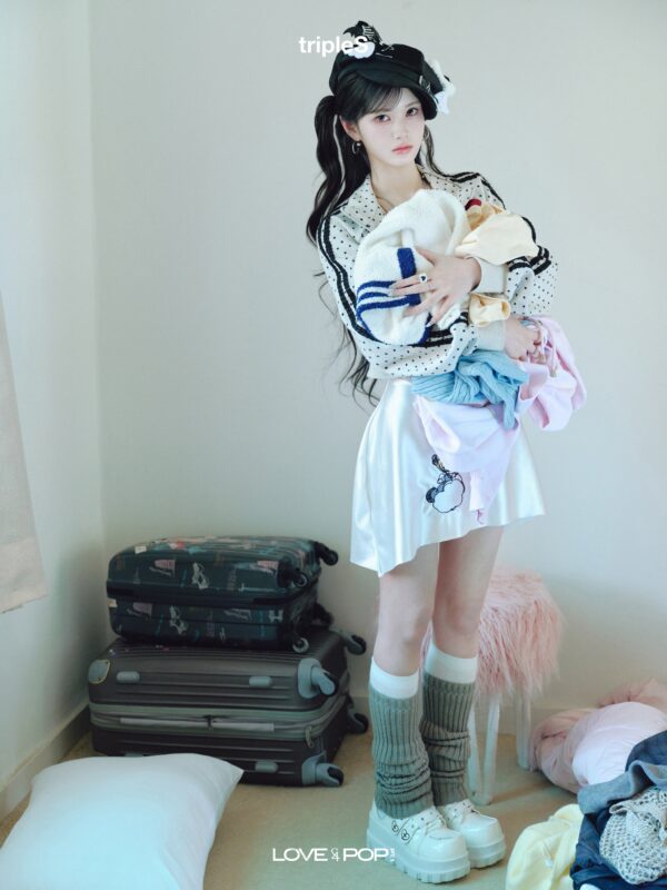 Mayu tripleS ASSEMBLE26 LOVEnPOP Blooming Flower ver. Concept Photo