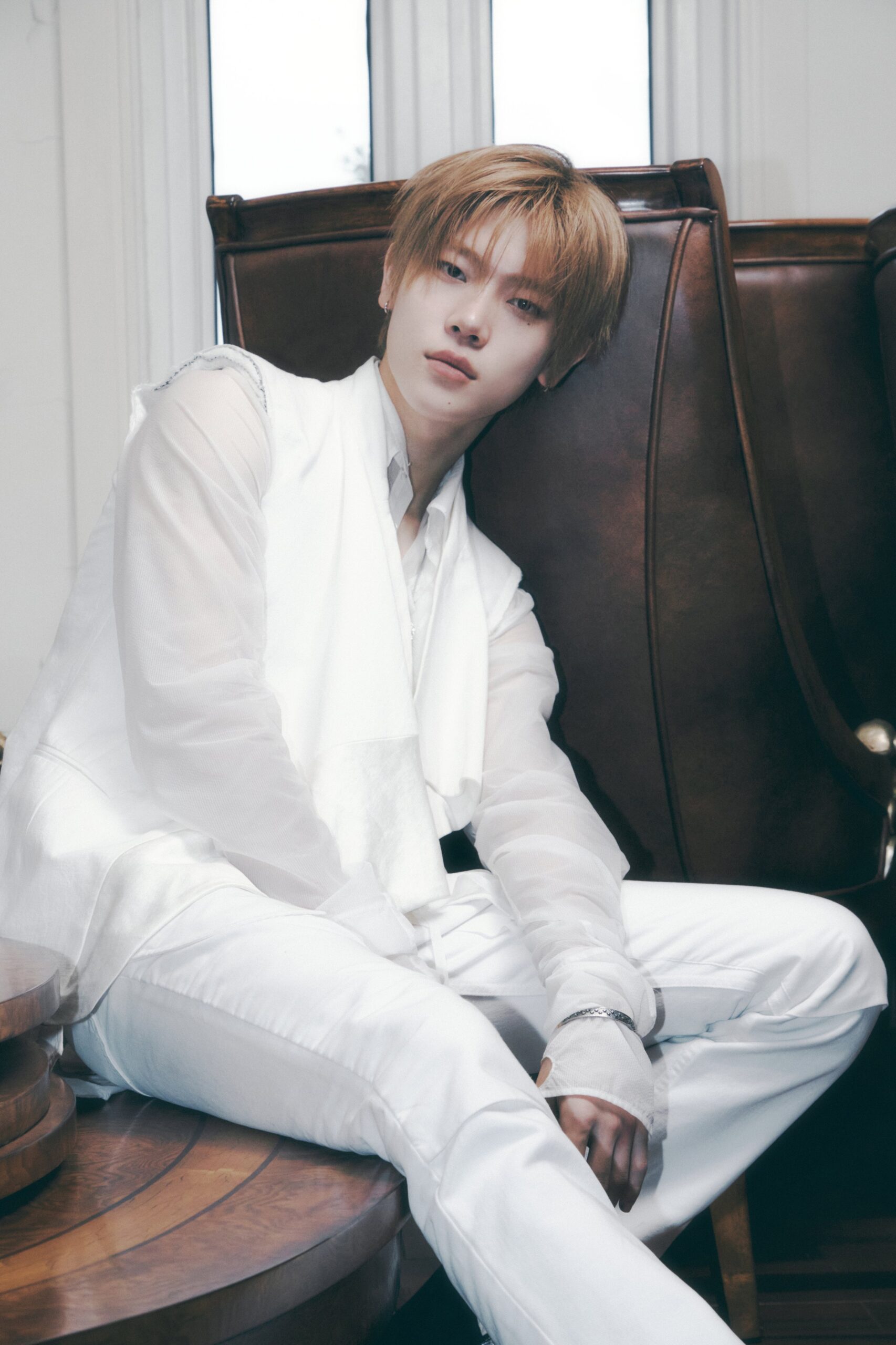 CLOSE YOUR EYES Jang Yeojun