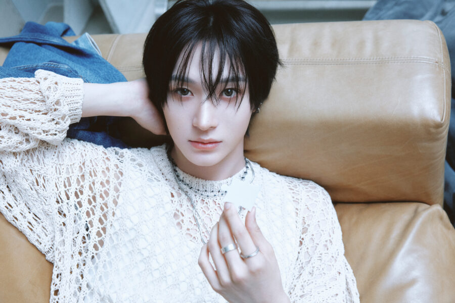DONGHWA KickFlip KICK OFF THE WALL Pt. 1 Puzzle Piece ver. Concept Photo