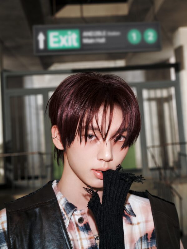 HAN YUJIN AND2BLE Sequence 01: Curiosity Concept Photo 'Break'
